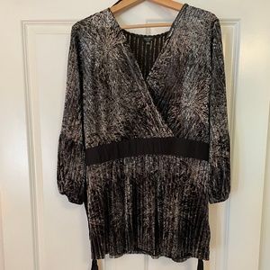 Nine West sparkly velvet burnout top